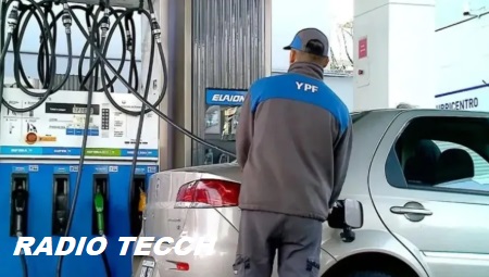 YPF baja el precio de la nafta pero aumenta el del gasoil